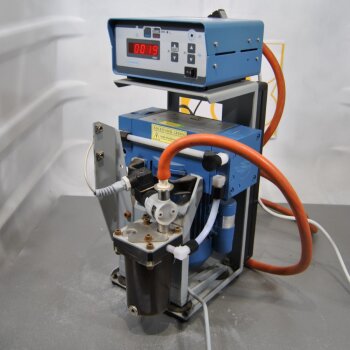 gebrauchte Vakuumpumpe Vacuubrand MZ2C Membran als Pumpenstand, chemiefest